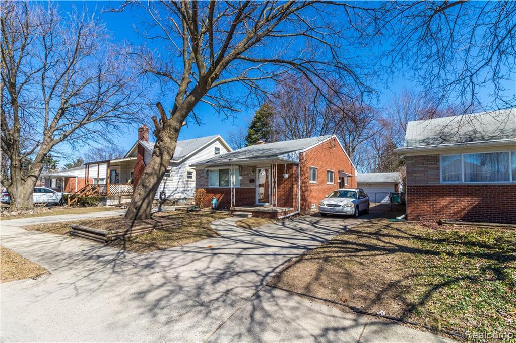 2445 West Pt, Dearborn, MI 48124 MLS 219027240 Redfin
