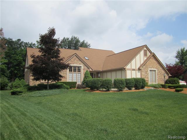 20443 Wayne Rd, Livonia, MI 48152  MLS# 214058243  Redfin