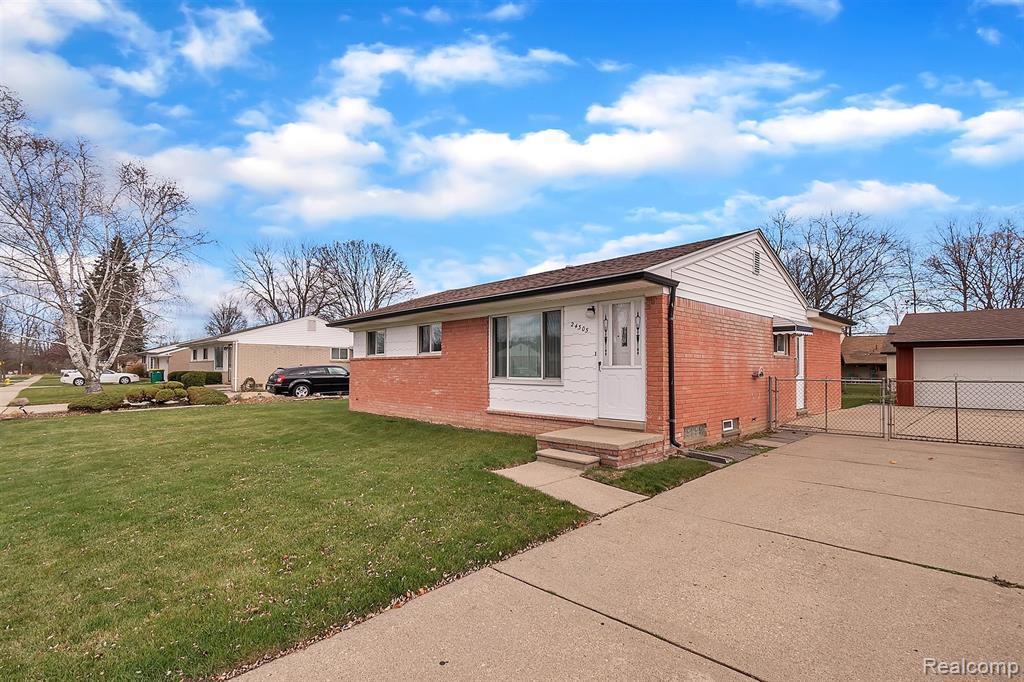 24305 Mount Olive Dr, Brownstown Twp, MI 48134 MLS 2200094270 Redfin