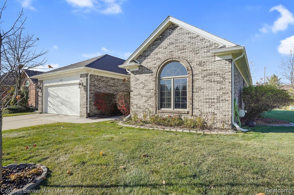 41869-fairmouth-park-dr-clinton-twp-mi-48038-mls-20221042280-redfin