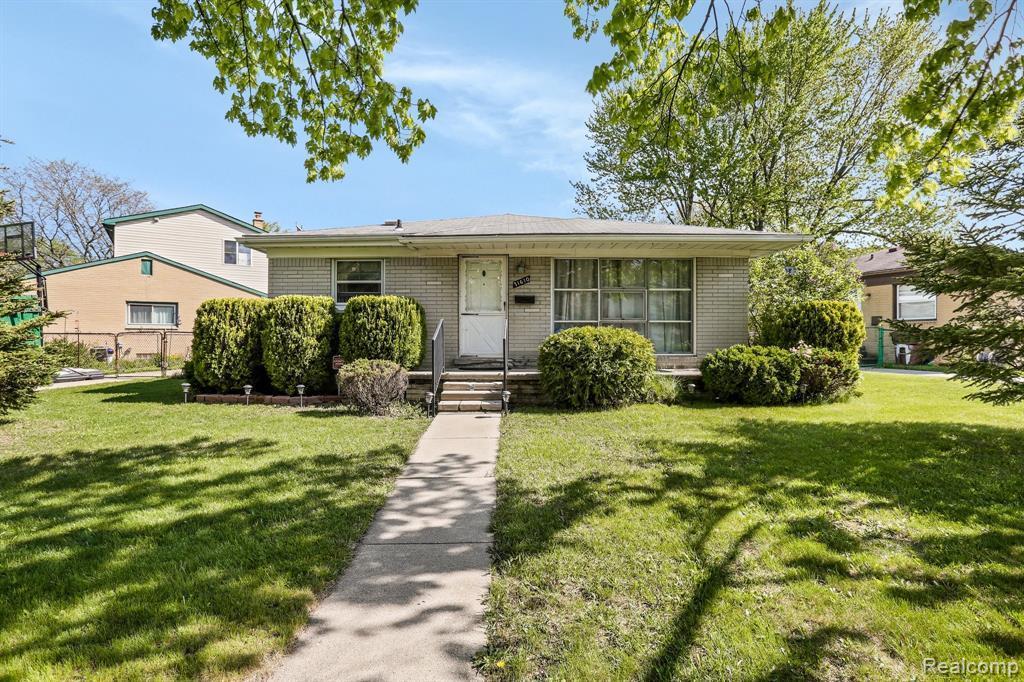 31610 Taylor St, Wayne, MI 48184 MLS 2210035301 Redfin