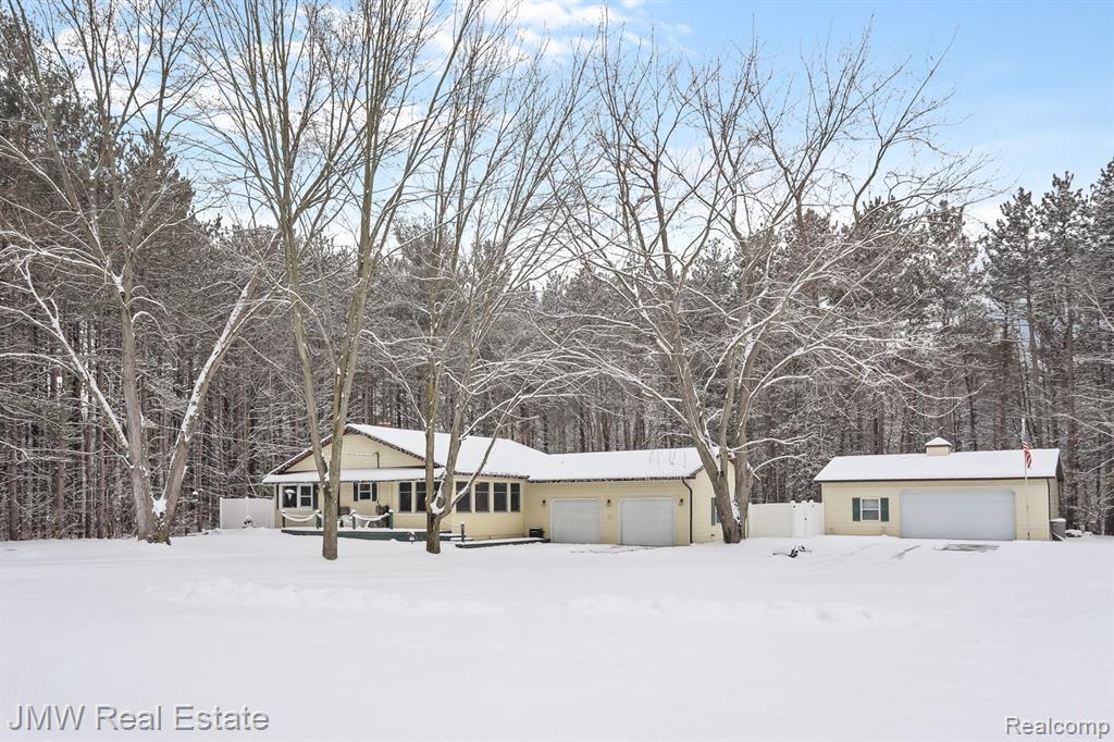 5930 Murphy Lake Rd, Millington Twp, MI 48746 MLS 2200010376 Redfin