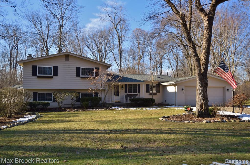 32525 W Haverford Rd, Franklin Vlg, MI 48025 MLS 2200010378 Redfin