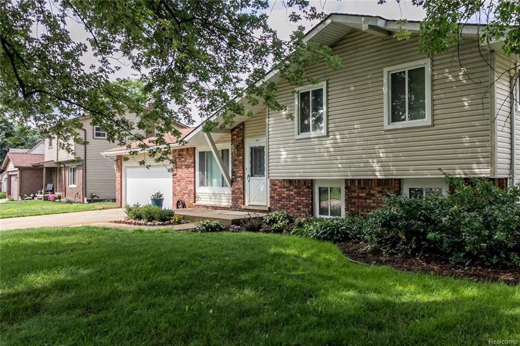 3817 Tara Dr, Highland Twp, MI 48356 MLS 218070390 Redfin