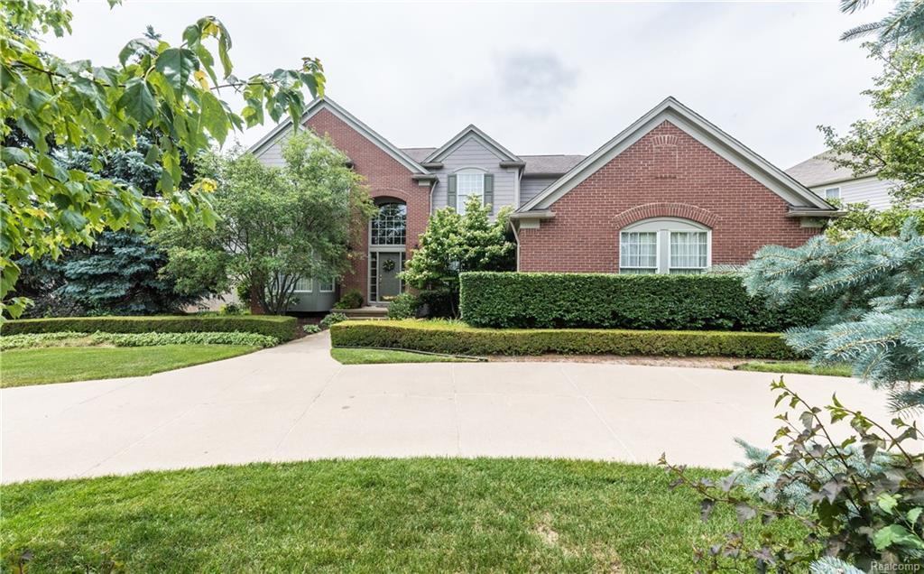 17319 Oak Hill Ct Northville Mi 48168 Mls 218056391 Redfin Photos And Other A