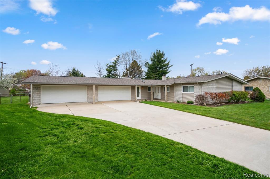8602 tamarack drive, shelby charter township, mi 8602 tamarack drive, shelby charter township, mi