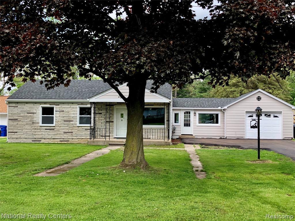 3460 Loon Lake Shores Rd, Waterford Twp, MI 48329 MLS 2200037416