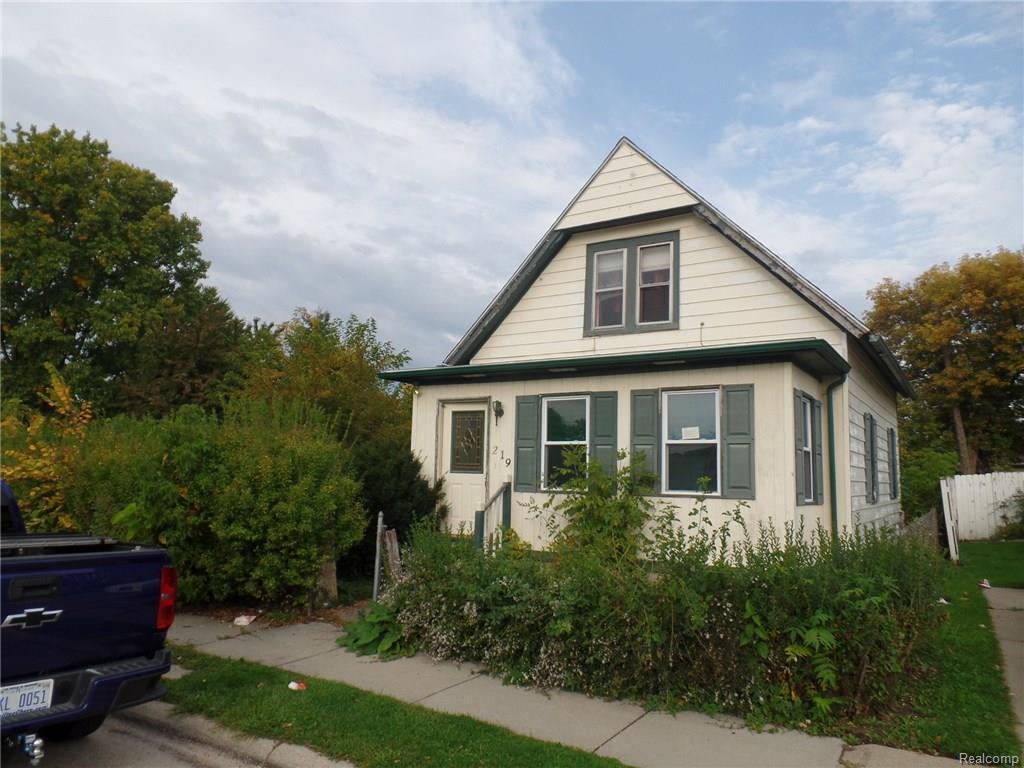 219 Court St Mt Clemens MI 48043 MLS# 216105492 Redfin 219 Court St Mt Clemens MI 48043 MLS# 216105492 Redfin
