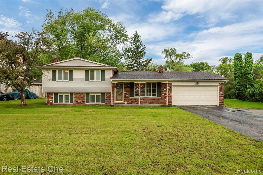 10200 Village Sq, Brighton Twp, MI 48114 MLS 219052535 Redfin