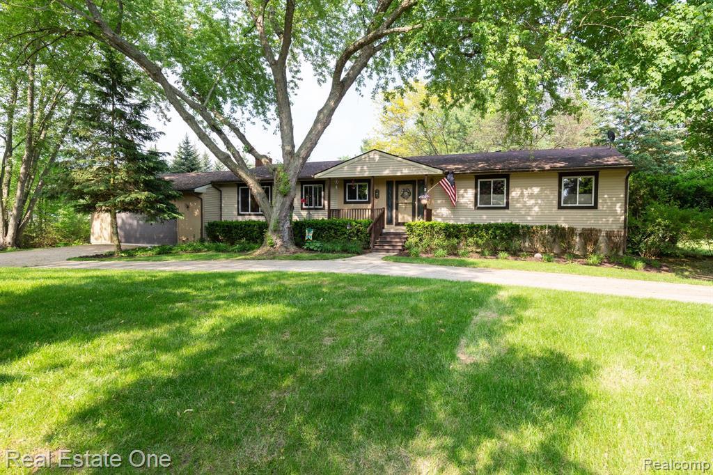 10795 Gamewood Dr, Green Oak Twp, MI 48178 MLS 219052613 Redfin