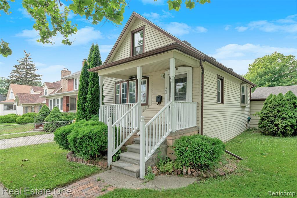 506 Superior Blvd, Wyandotte, MI 48192 MLS 219067638 Redfin