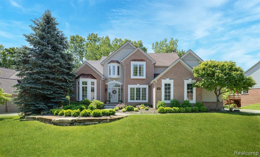 4468 Castlewood Dr, Auburn Hills, MI 48326 MLS 2200043696 Redfin