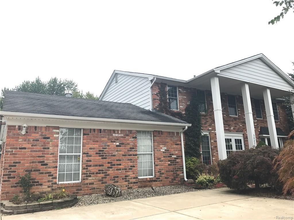 5887 N Course Pl West Bloomfield Twp MI 48323 MLS# 217086698 Redfin 5887 N Course Pl West Bloomfield Twp MI 48323 MLS# 217086698 Redfin