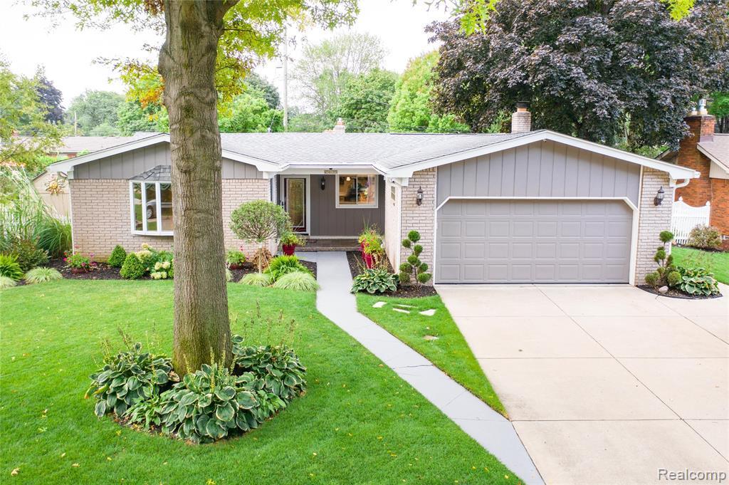 15635 S Midway Ave Ave Allen Park Mi 48101 Mls 2200072704 Redfin