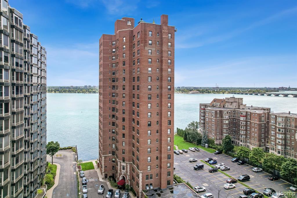 8162 E Jefferson Ave Unit 5B, Detroit, MI 48214 MLS 20230028808 Redfin