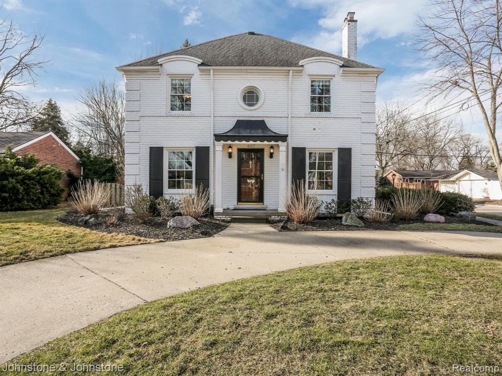 657 Hawthorne Rd, Grosse Pointe Woods, MI 48236 MLS 2200026827 Redfin
