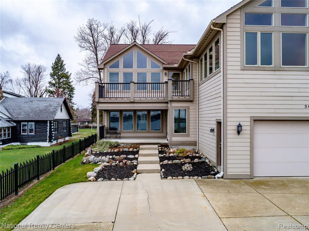 5020 Cooley Lake Rd, Waterford Twp, MI 48327 MLS 2200024858 Redfin