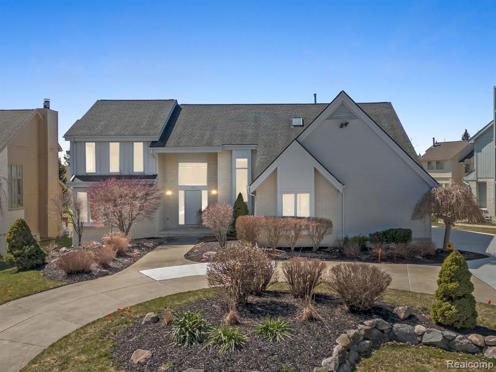 European Wax Center West Bloomfield Township Mi 7419 Silver Leaf Ln, West Bloomfield Twp, MI 48322 | MLS# 20240020880