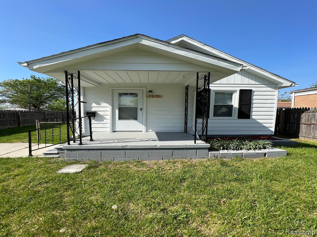 1975 Pearl Ave, Warren, MI 48091 MLS 20230036897 Redfin