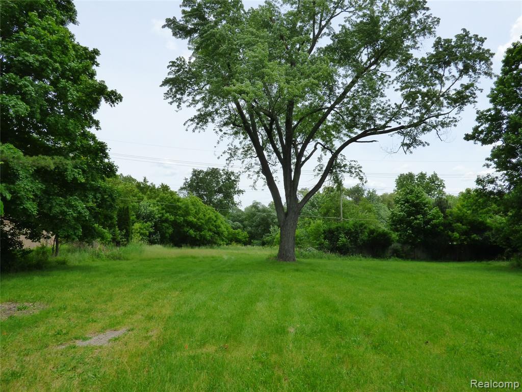21104 Gill, Farmington Hills, MI 48335 MLS 219057932 Redfin