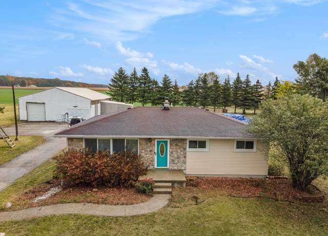 Property at 3735 S Portsmouth Rd, Bridgeport, MI 48722, 3 beds, 1 bath