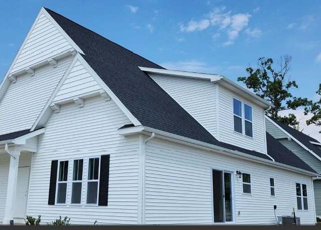 Property at 400 Dorchester Dr, Howell, MI 48855, 3 beds, 3 baths