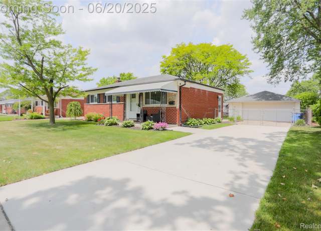 Property at 14839 Chippewa Dr, Warren, MI 48088, 3 beds, 1 bath