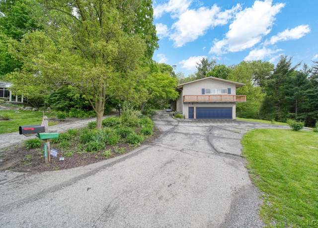 Property at 3224 Thornhill Dr, Adrian, MI 49221, 5 beds, 3.5 baths