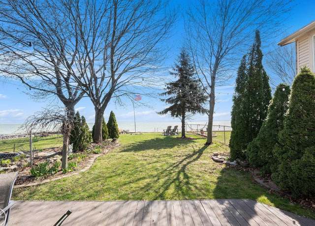 Property at 37804 Bakeman St, Harrison Township, MI 48045, 3 beds, 2 baths