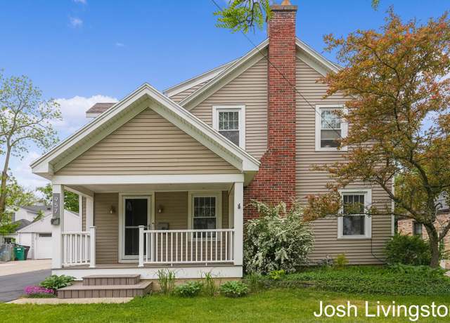 Property at 957 Breton Rd SE, Grand Rapids, MI 49506, 3 beds, 1.5 baths