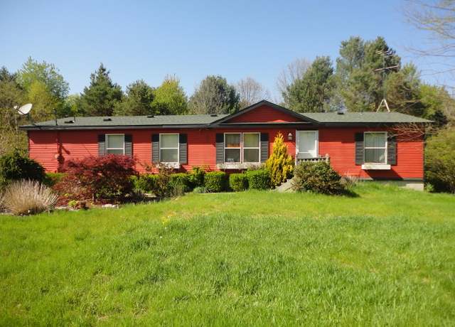 Property at 5925 113th Ave, Pullman, MI 49450, 3 beds, 2 baths