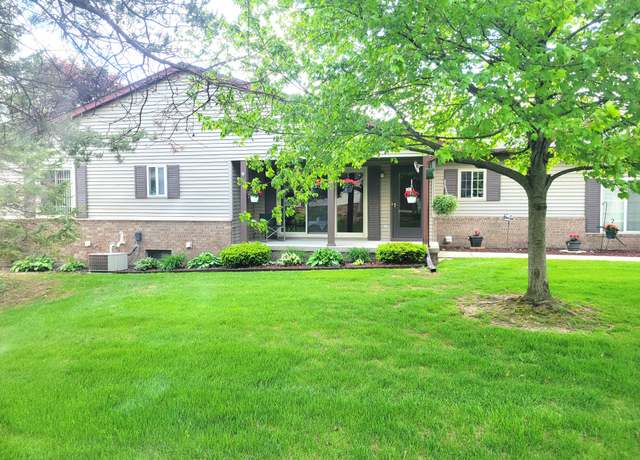Property at 5045 Sandalwood Dr, Grand Blanc, MI 48439, 3 beds, 3 baths