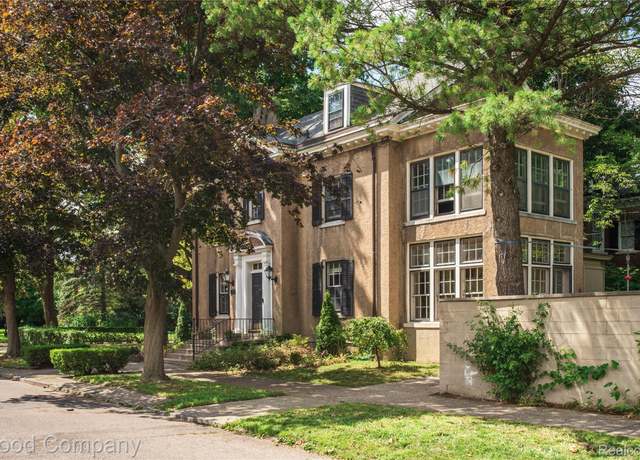 Property at 1704 Iroquois St, Detroit, MI 48214, 6 beds, 3.5 baths
