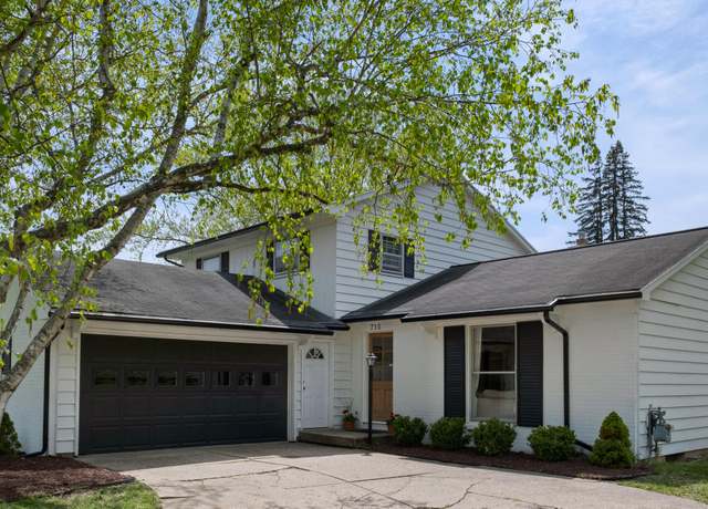 Property at 715 Marbury Dr SE, Ada, MI 49301, 4 beds, 2 baths