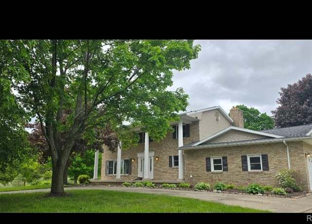 Property at 8114 Gale Rd, Goodrich, MI 48438, 4 beds, 3.5 baths