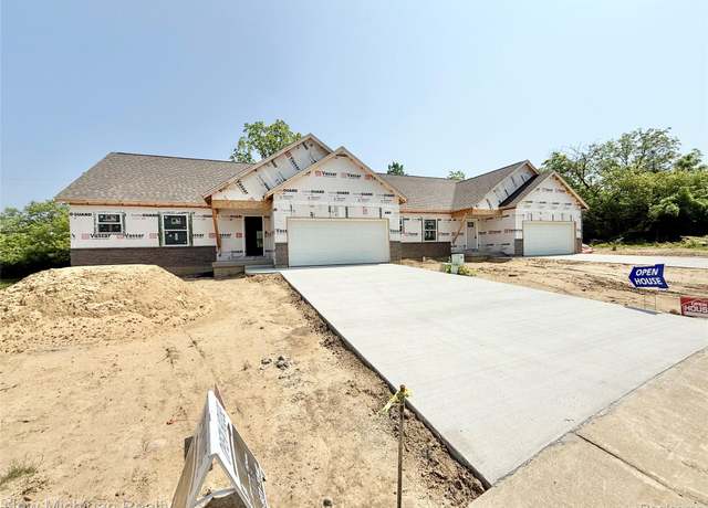 Property at 7058 Cambridge Dr, Flint, MI 48433, 2 beds, 2 baths