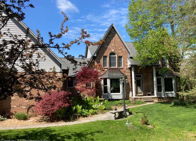 Property at 6279 7 Mile Rd, South Lyon, MI 48178, 4 beds, 3.5 baths