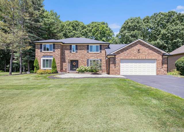 Property at 6644 Deer Ridge Dr, Clarkston, MI 48348, 4 beds, 2.5 baths