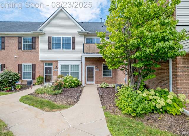 Property at 3383 Kneeland Cir, Howell, MI 48843, 2 beds, 2 baths