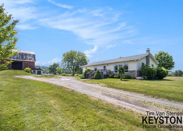 Property at 17088 Algoma Ave NE, Cedar Springs, MI 49319, 3 beds, 1 bath
