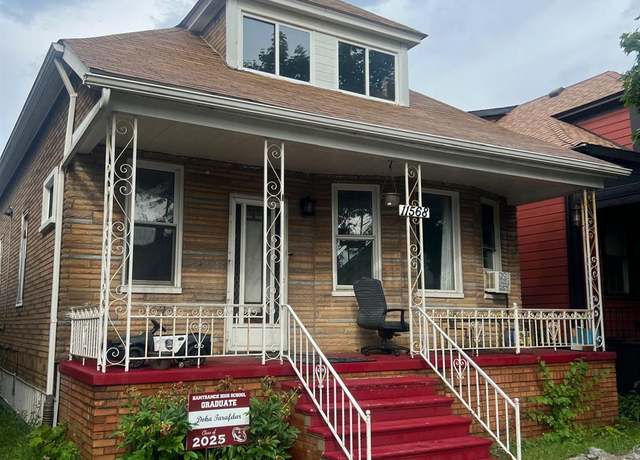Property at 11568 Saint Aubin St, Hamtramck, MI 48212, 2 beds, 1 bath