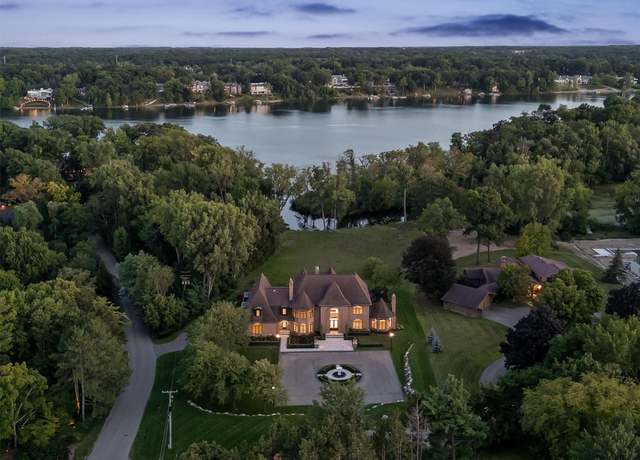 Property at 5305 Elmgate Bay Dr, Orchard Lake Village, MI 48324, 8 beds, 9 baths
