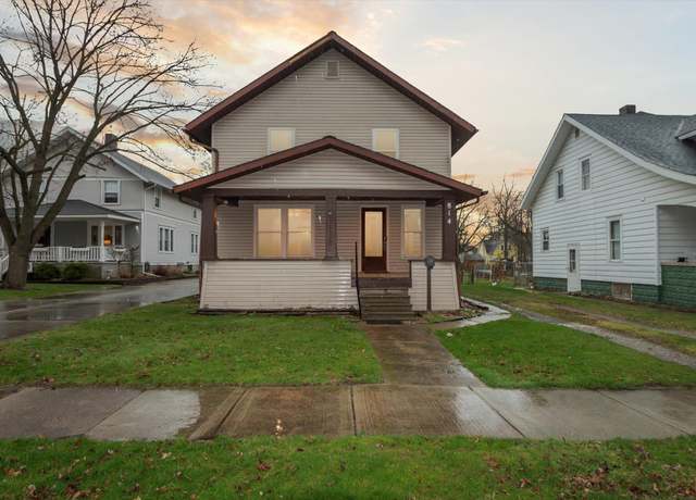 Property at 814 Gratiot Ave, Alma, MI 48801, 3 beds, 2 baths