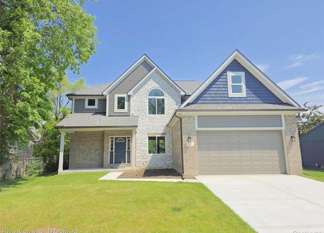 Property at 365 Hartland Dr, Troy, MI 48083, 4 beds, 3.5 baths