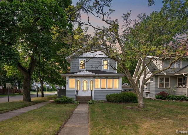 Property at 820 E Lincoln Ave, Royal Oak, MI 48067, 3 beds, 1 bath