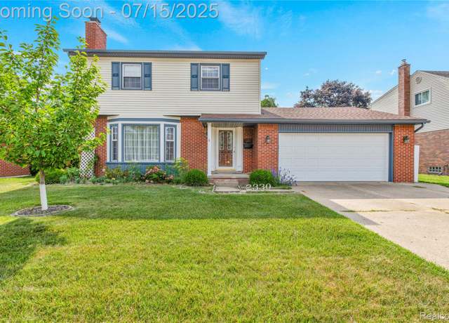 Property at 2330 Cambridge St, Trenton, MI 48183, 4 beds, 2.5 baths