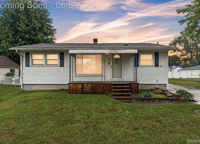 Property at 885 Patterson Dr, Monroe, MI 48161, 4 beds, 2 baths
