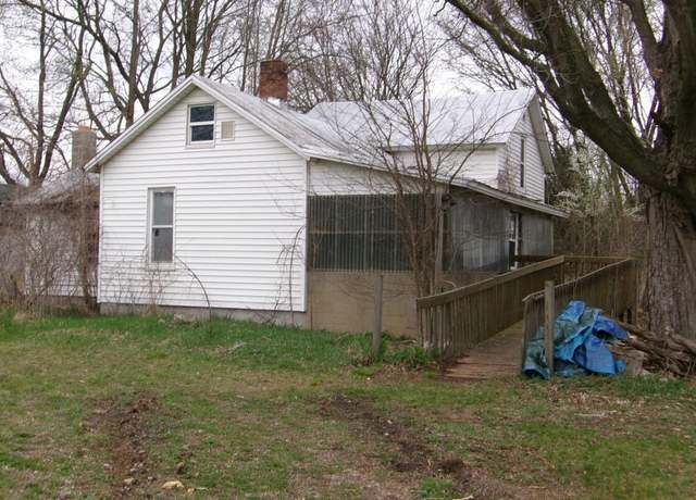 Property at 506 S Angola Rd, Coldwater, MI 49036, 3 beds, 1 bath