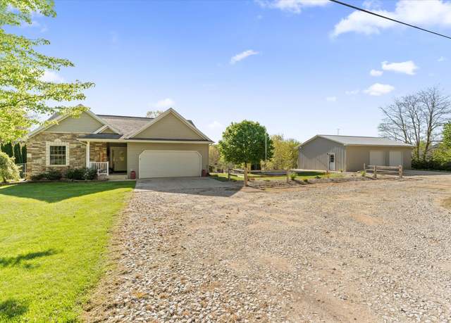 Property at 70630 Five Points Rd Rd, Edwardsburg, MI 49112, 3 beds, 2 baths
