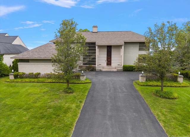 Property at 3468 Pine Estates Dr, West Bloomfield, MI 48323, 5 beds, 3.5 baths